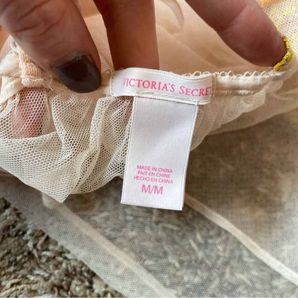 Victoria's Secret Womens Yellow Floral Sheer One Piece Lingerie Size Medium - Picture 5 of 6